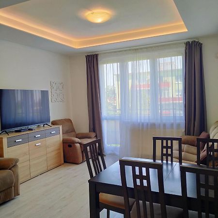 Sag Riazanska Residence 3 Room Free Wi-Fi บราติสลาวา ภายนอก รูปภาพ